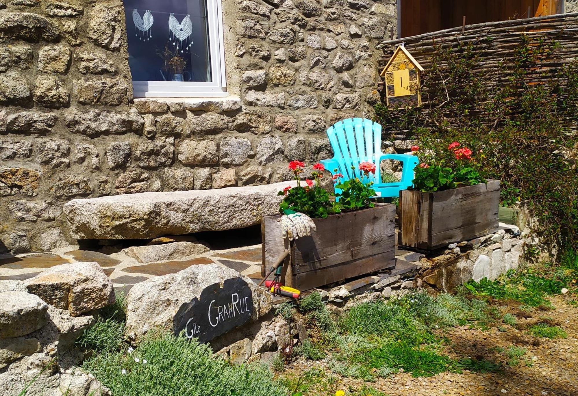 Gites La Boletiere Saint-Étienne-du-Valdonnez Værelse billede