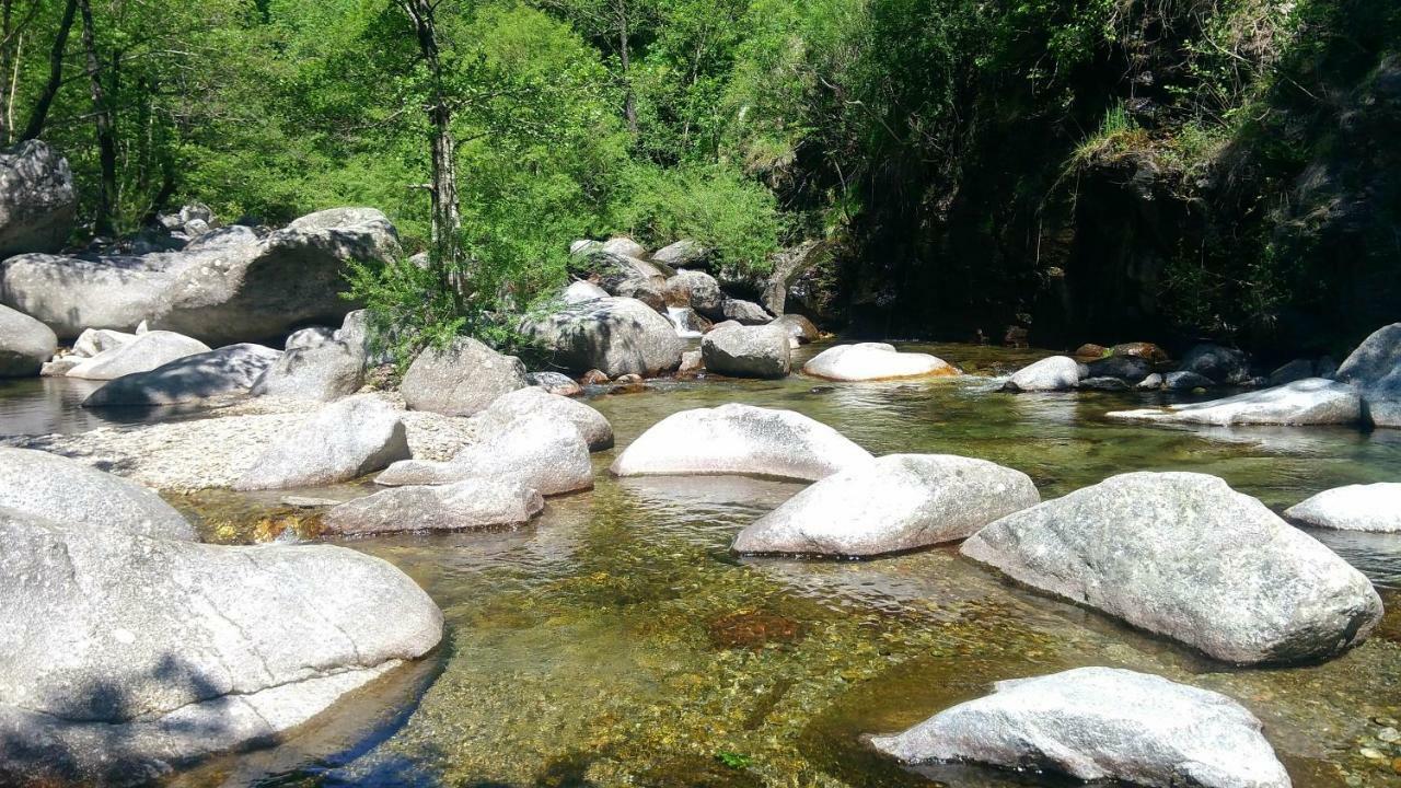 Gites La Boletiere Saint-Étienne-du-Valdonnez Eksteriør billede